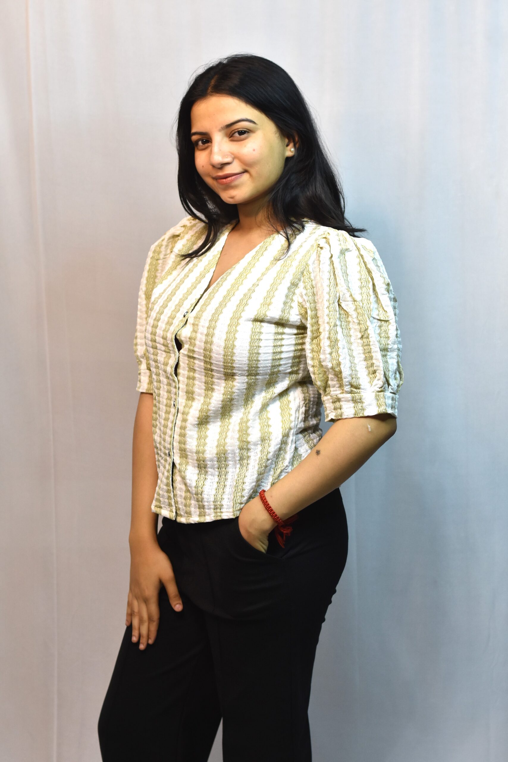 vertical stripe puff sleeve blouse