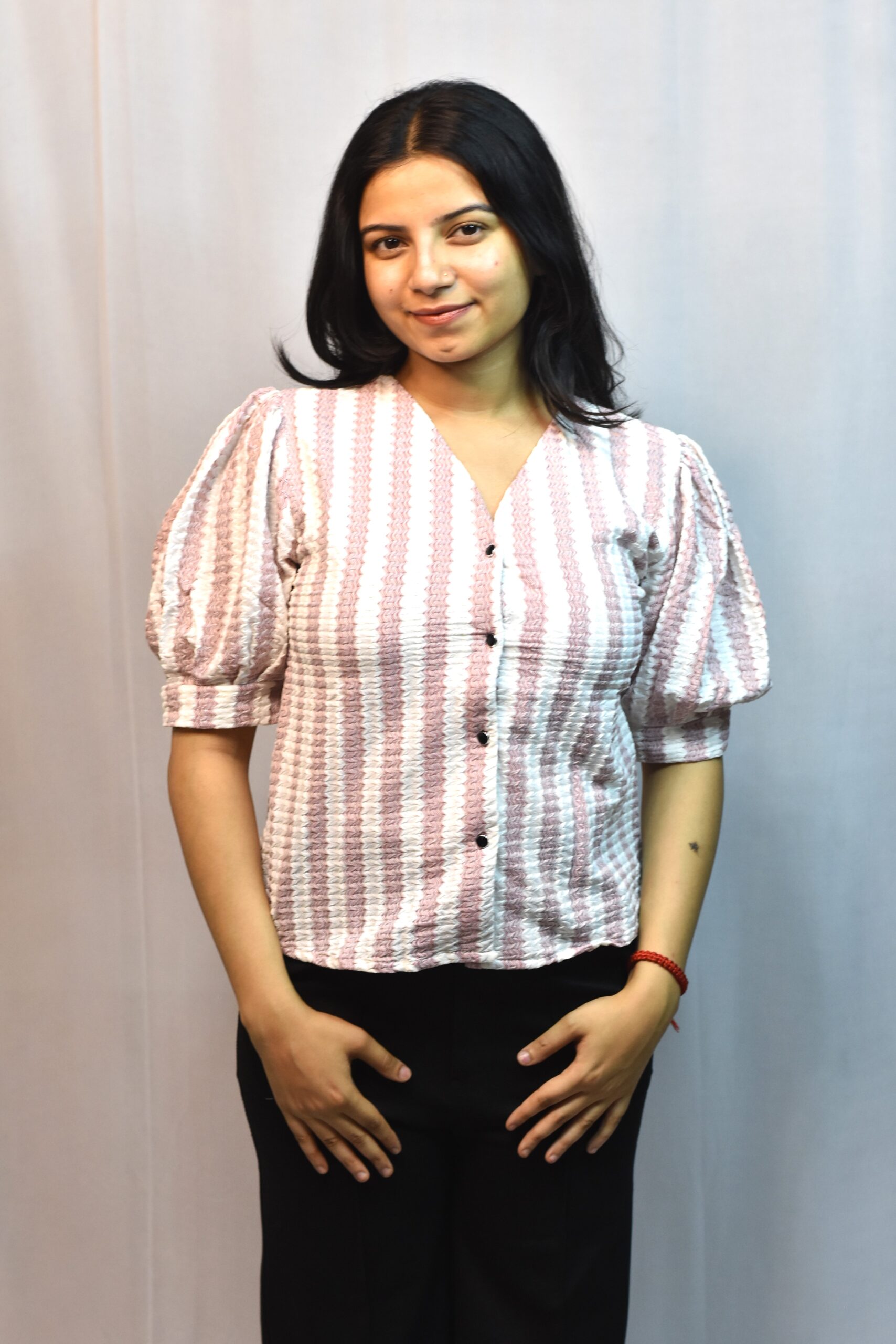 vertical stripe puff sleeve blouse
