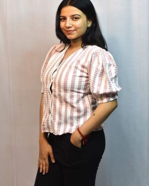 vertical stripe puff sleeve blouse