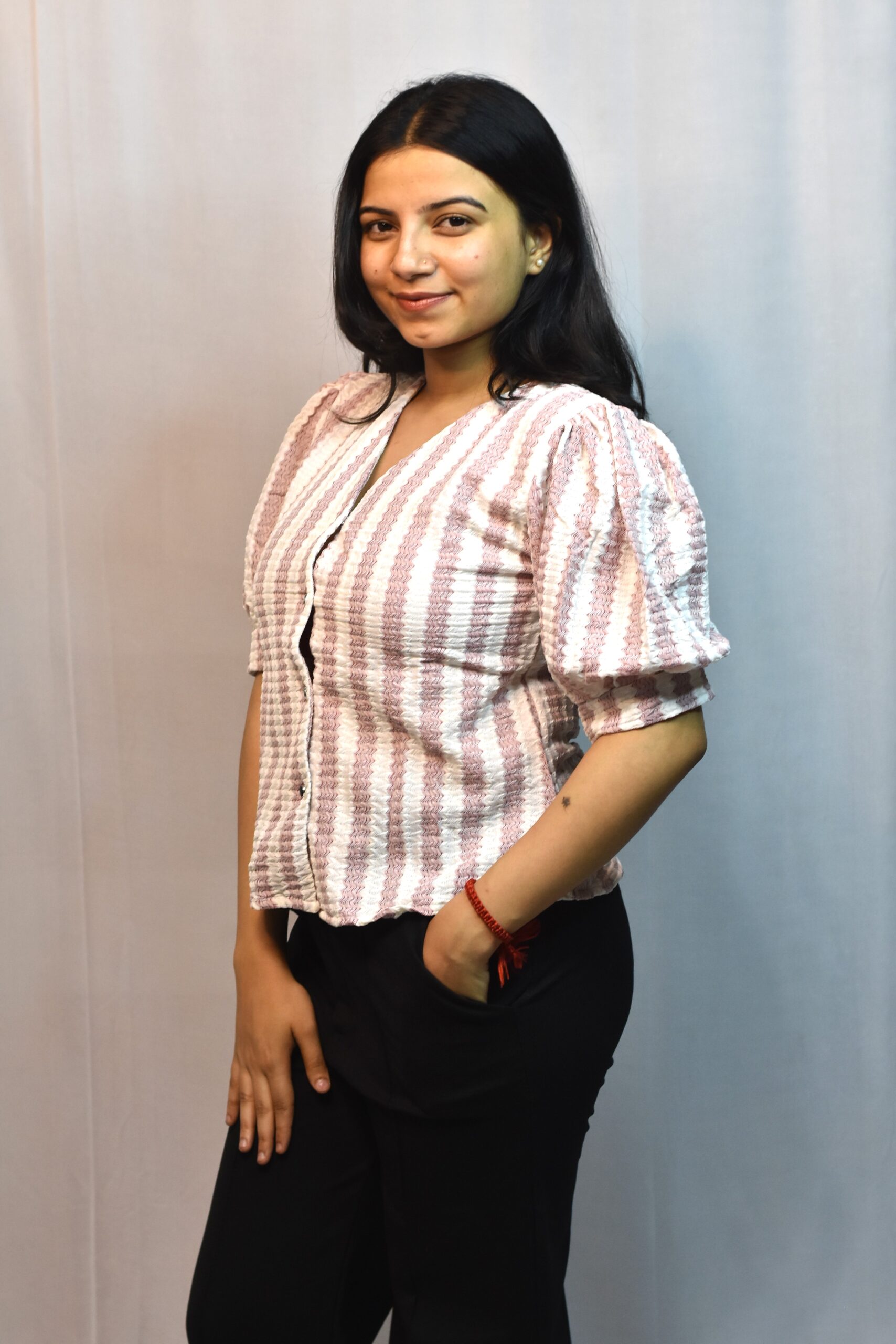 vertical stripe puff sleeve blouse