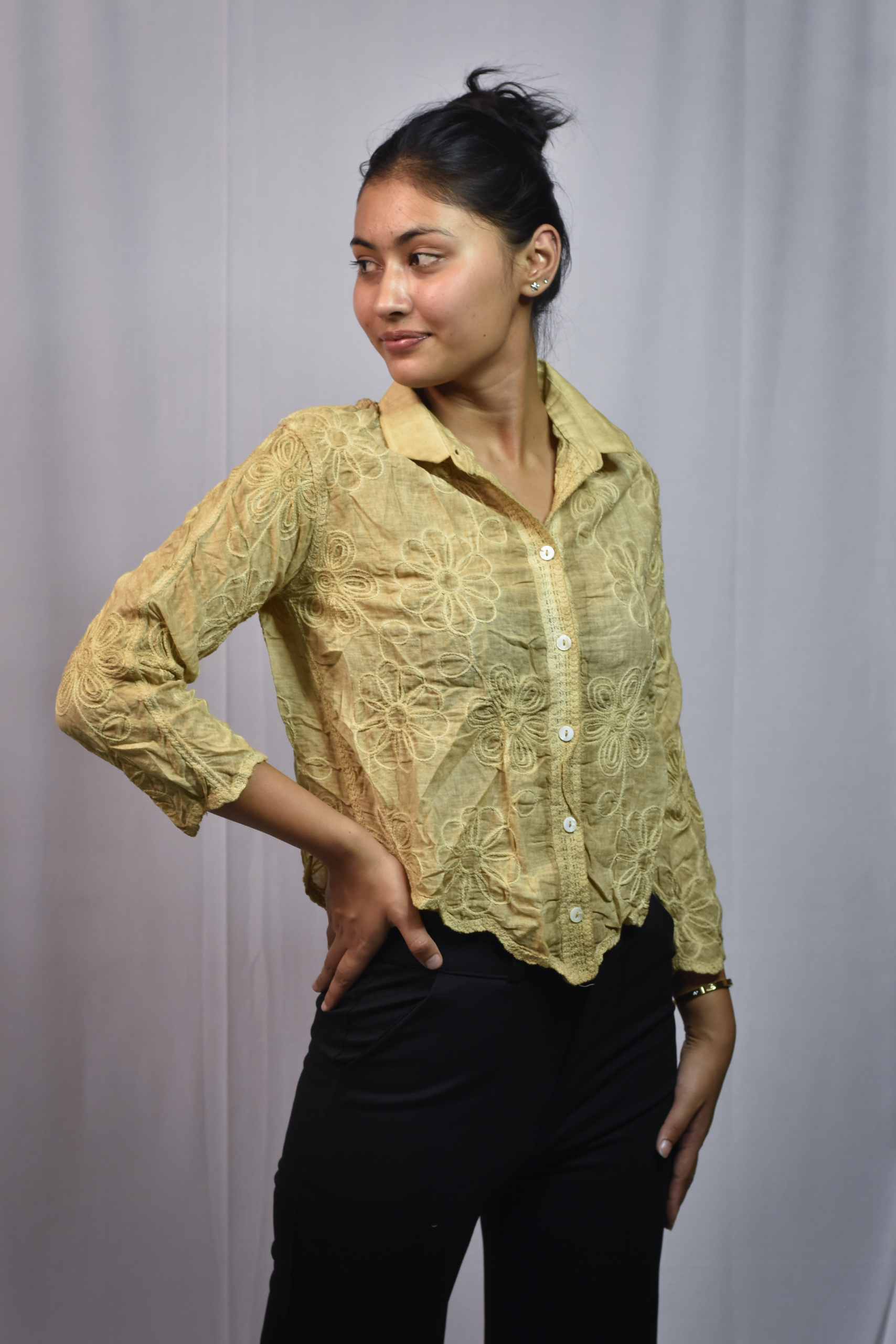 floral embroidered button down shirt (free size)